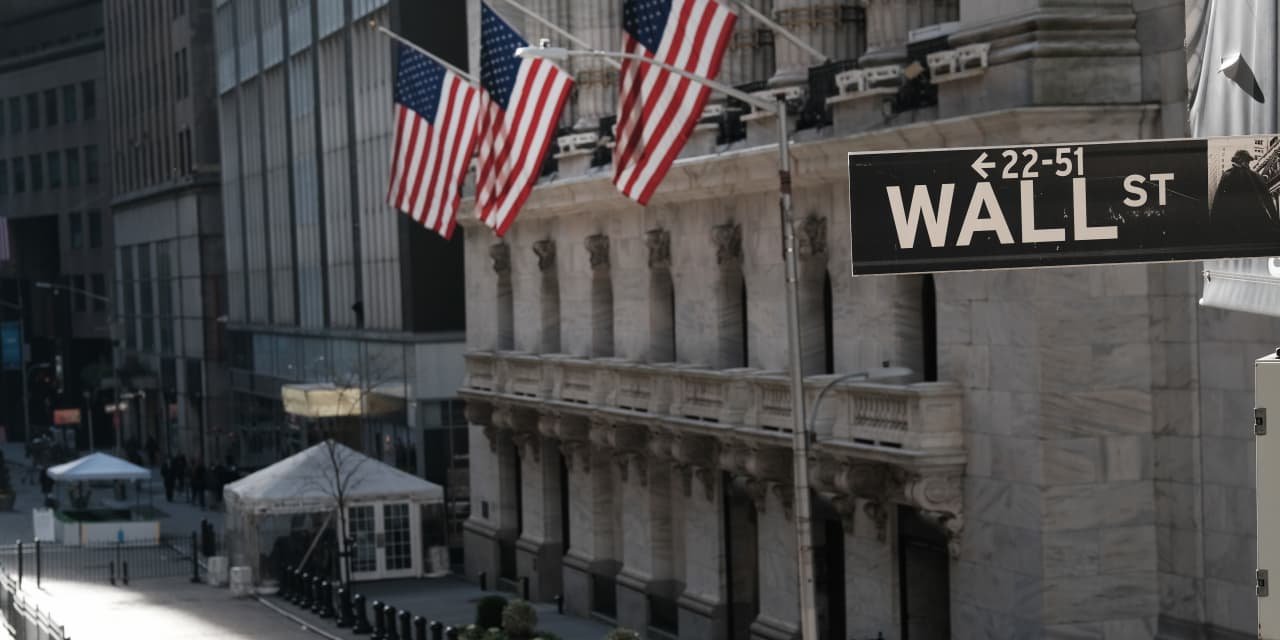 stock-market-today:-dow-futures-pause-near-record-levels-ahead-of-looming-cpi-report