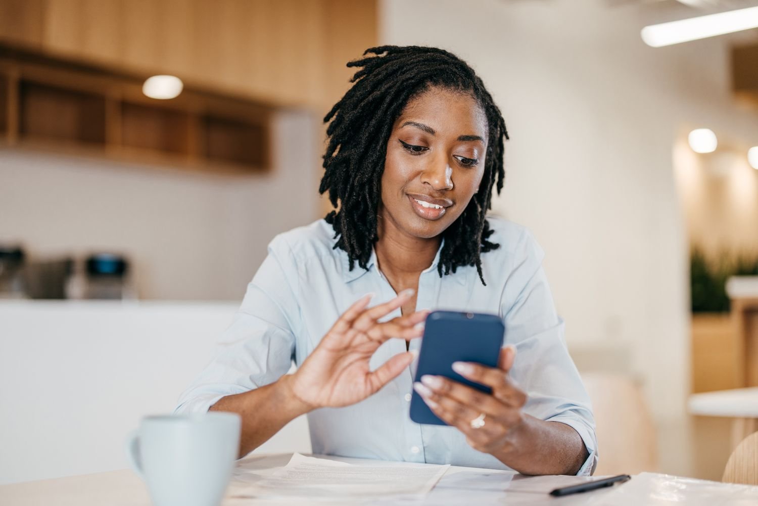 is-a-5.00%-cd-better-than-investing-with-a-broker?-key-factors-to-consider