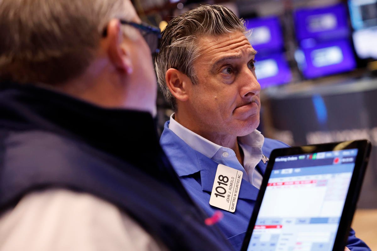 stock-market-today:-nasdaq-surges,-dow-lags-as-cpi-inflation-meets-the-mark