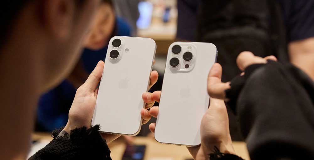 stock-market-today:-nasdaq-tops-20,000-as-apple,-broadcom-climb;-dow-jones-lags-(live-coverage)