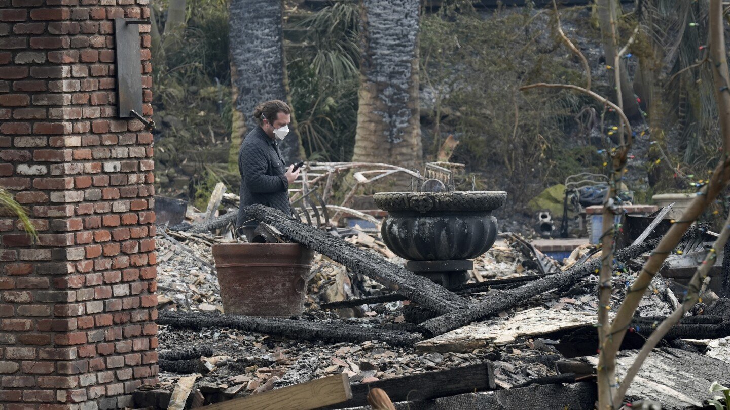 southern-california-forecast-of-cool-temps,-calm-winds-to-help-firefighters-battle-malibu-blaze