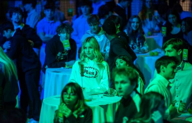 plum-high-school-students-attend-junior-achievement-of-western-pa.-stock-market-challenge