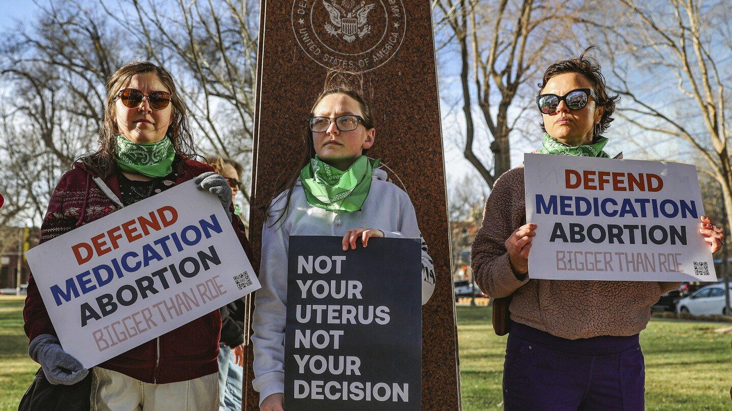 texas-sues-new-york-doctor-for-prescribing-abortion-pills-by-telemedicine
