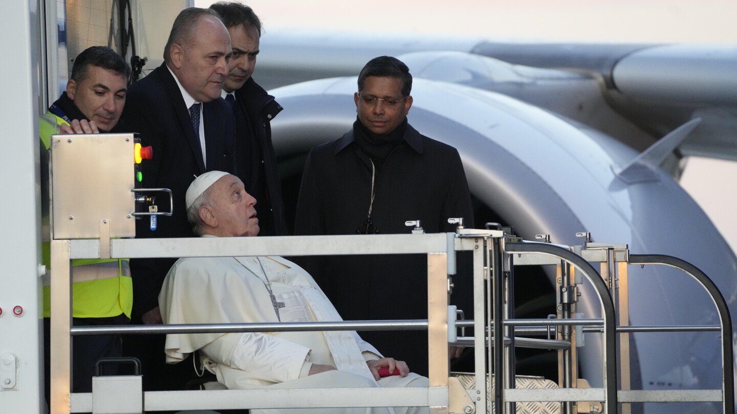 el-papa-francisco-se-centrara-en-“crisis-y-conflictos”-regionales-en-su-primera-visita-a-corcega
