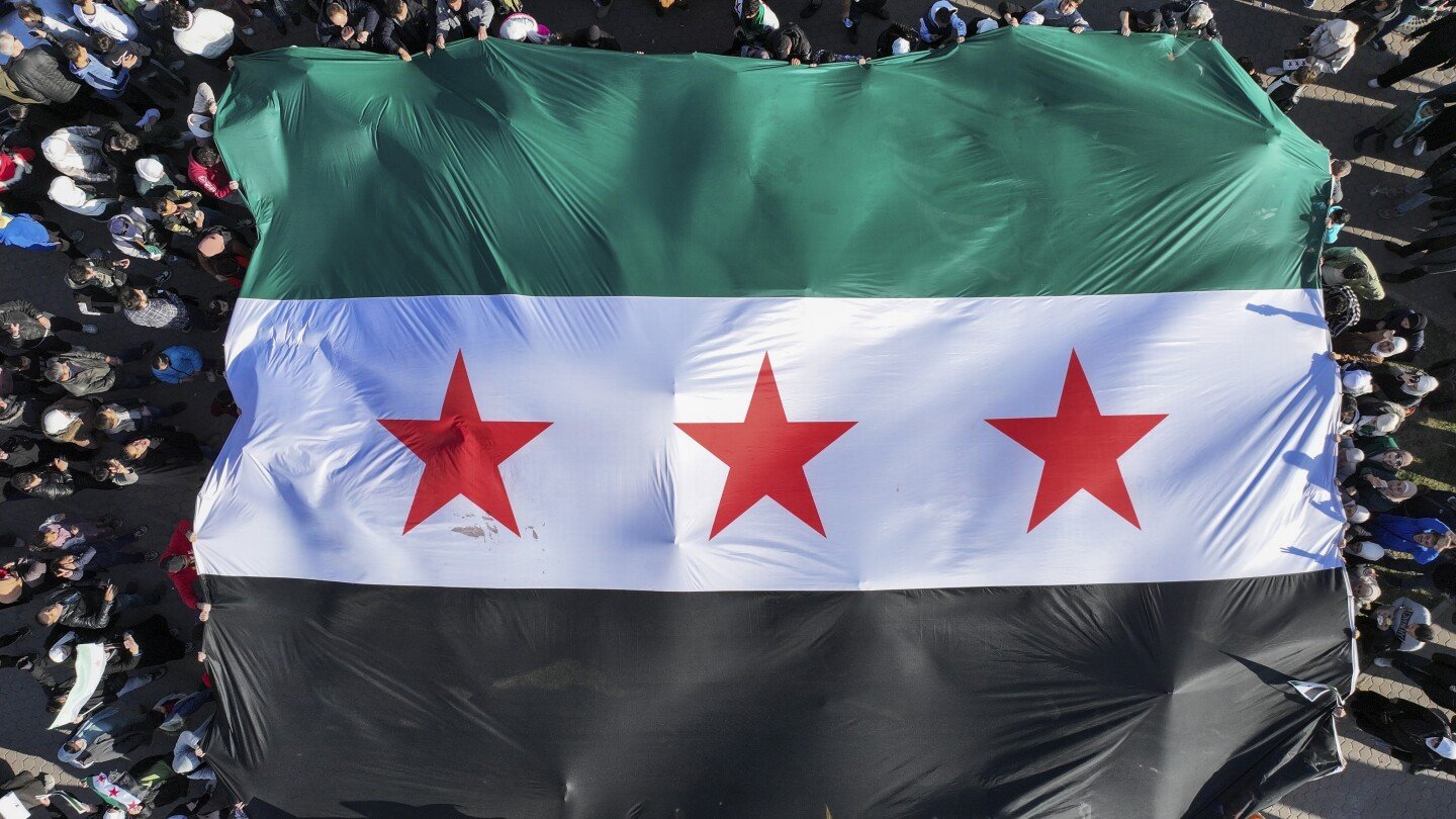 primera-semana-en-la-nueva-siria:-rebeldes-buscan-normalidad,-los-sirios-prometen-alzar-la-voz