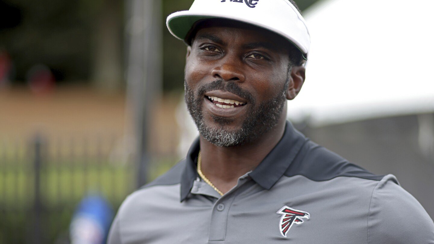norfolk-state-interviews-michael-vick-to-be-its-football-coach,-according-to-report