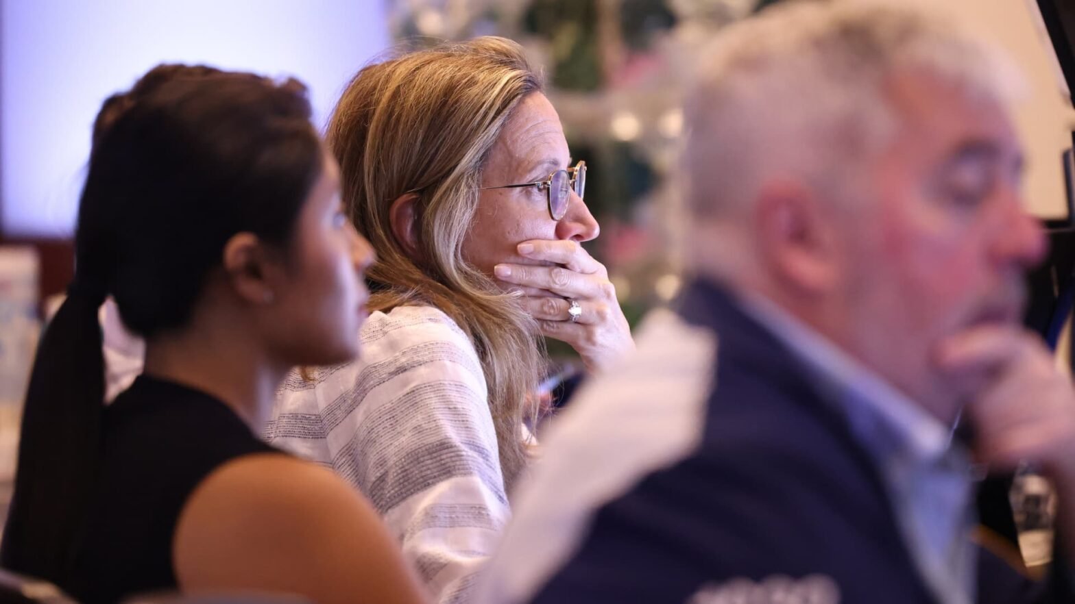 stock-futures-are-flat-after-dow-notches-longest-losing-streak-since-2018:-live-updates