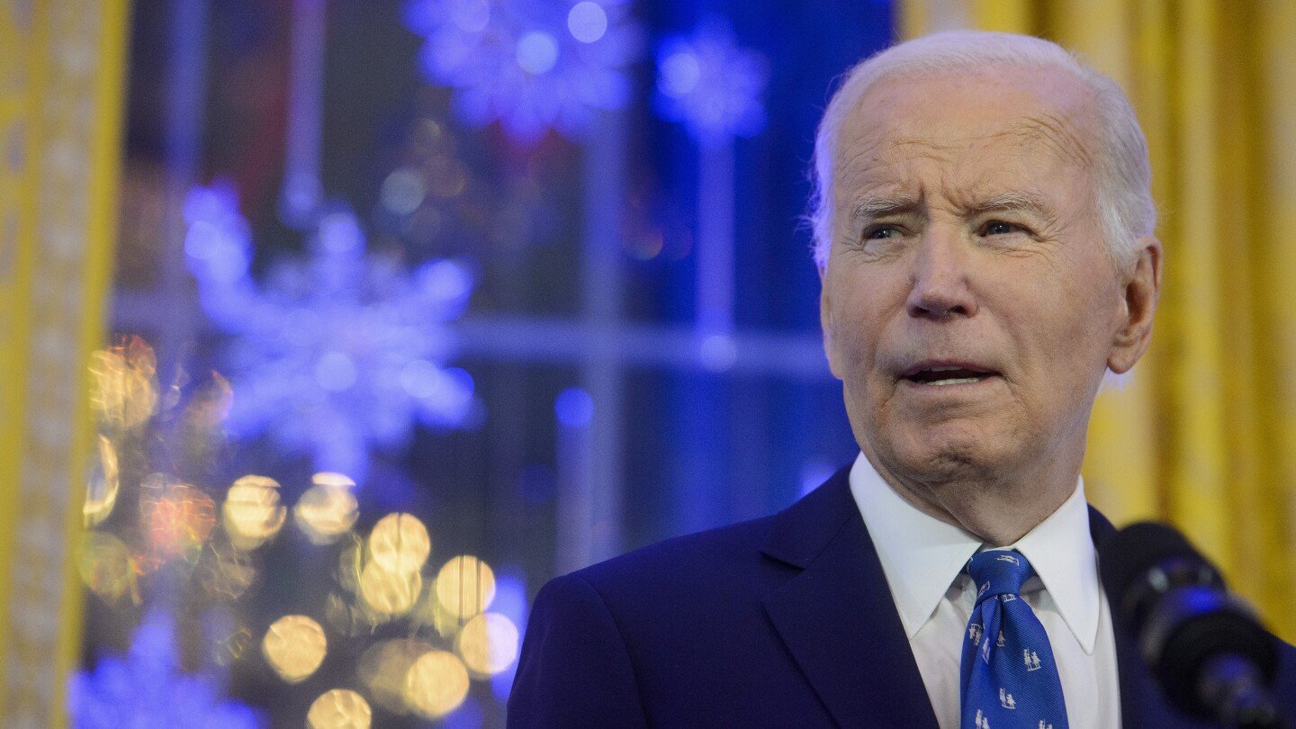 biden-calls-for-ban-on-congressional-stock-trading