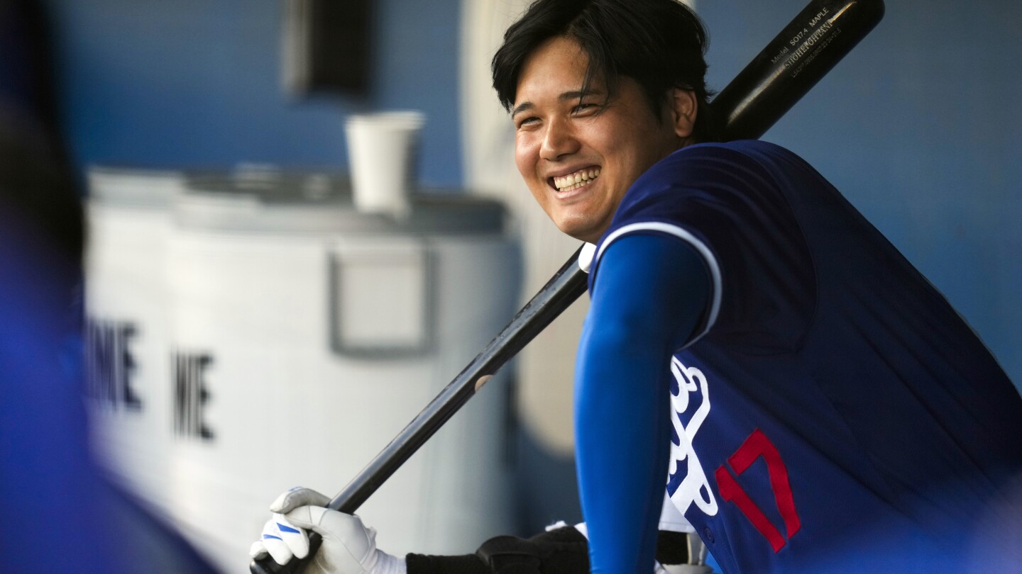 shohei-ohtani-wins-3rd-ap-male-athlete-of-the-year-award,-tying-michael-jordan-for-1-shy-of-record