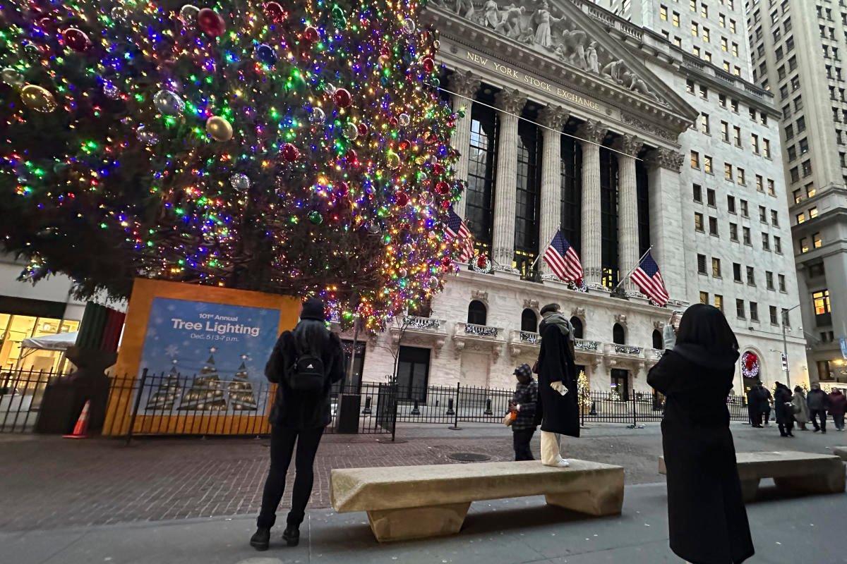 stock-market-today:-asian-shares-are-mostly-higher-in-thin-post-christmas-holiday-trading