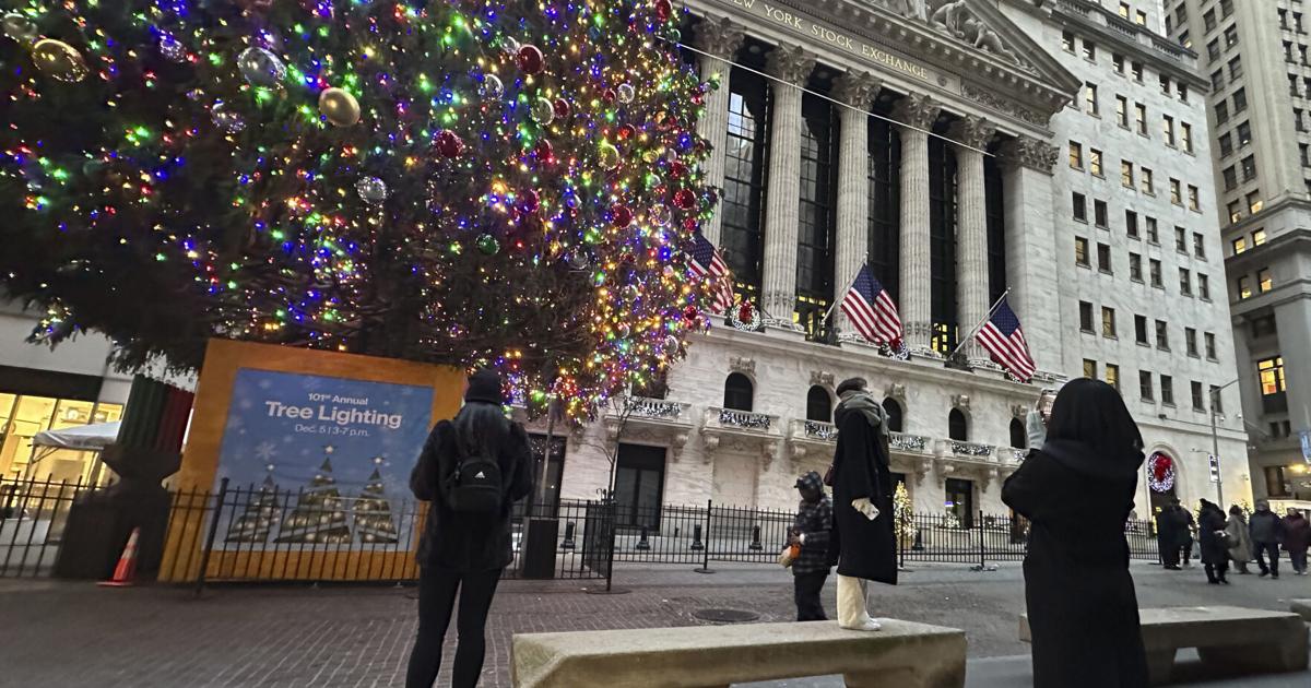 stock-market-today:-us-markets-poised-to-retreat-in-thin-post-christmas-holiday-trading