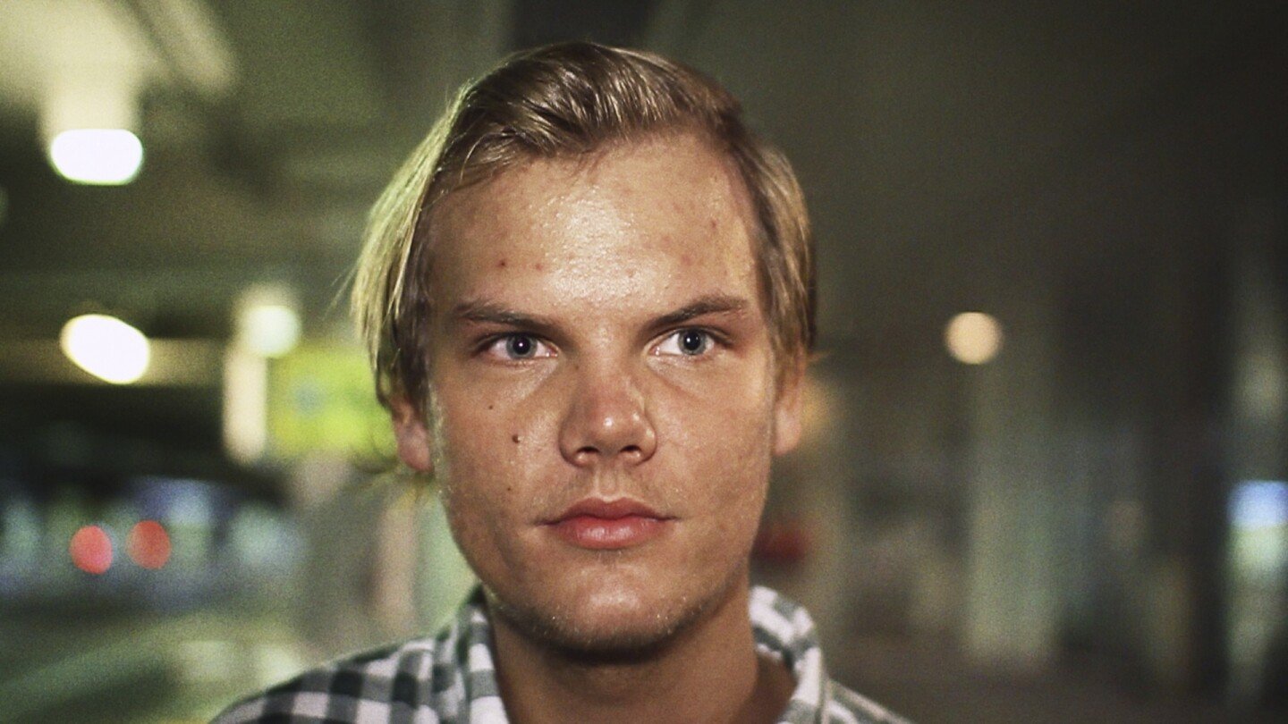 q&a:-avicii-documentary-director-on-celebrating-the-late,-‘timeless’-dj-without-exploiting-his-death