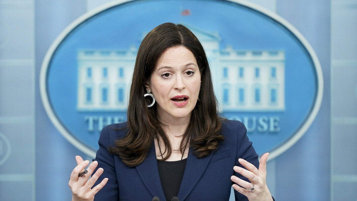 a-9th-telecoms-firm-has-been-hit-by-a-massive-chinese-espionage-campaign,-the-white-house-says