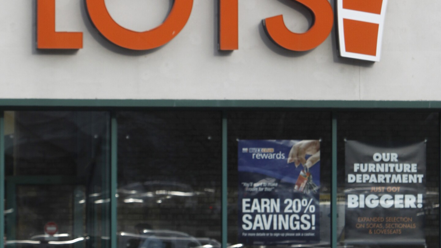 big-lots-reaches-deal-to-keep-hundreds-of-us-stores-open