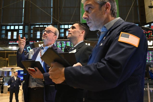 2025-stock-market-predictions-from-the-big-banks