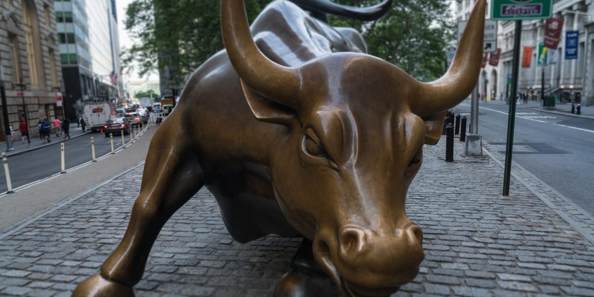 wall-street’s-predictions-for-the-market-and-economy-in-2025