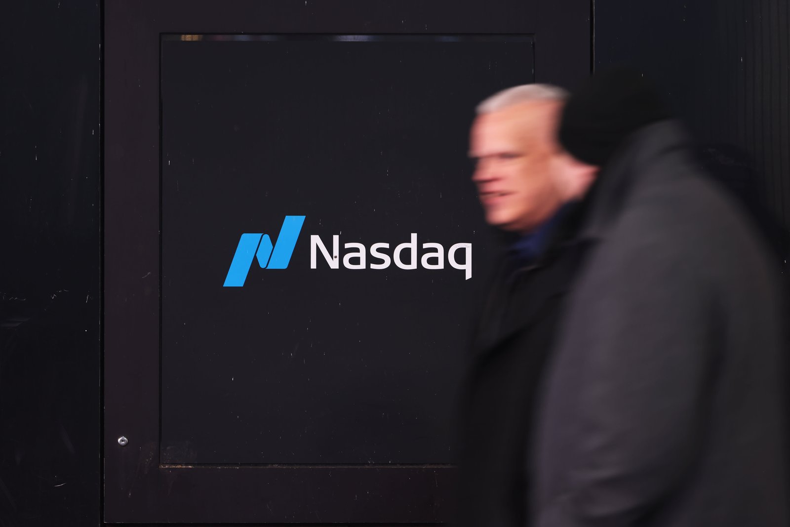 What propelled the Nasdaq above 20,000 — plus, a few weak spots in the stock market