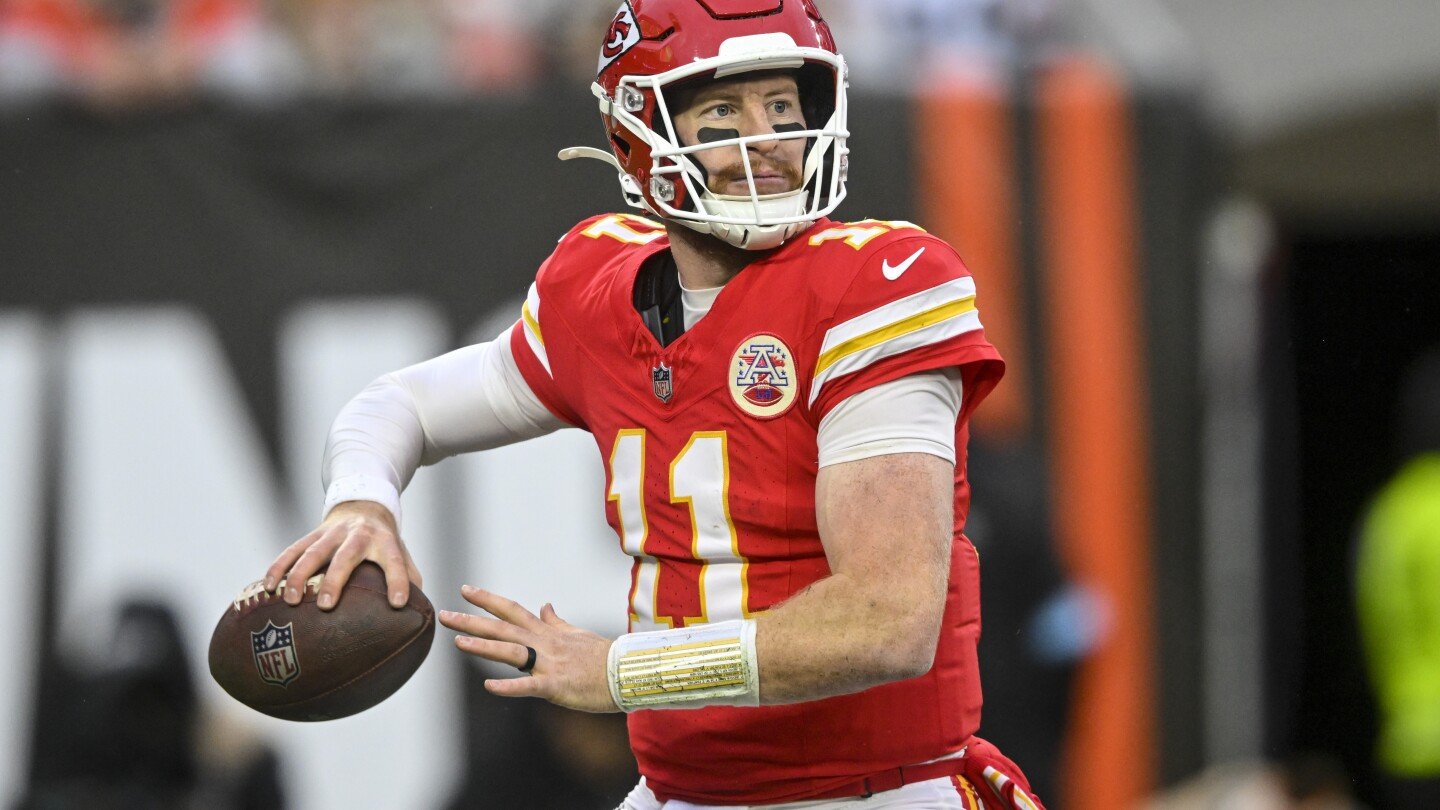 chiefs-to-start-carson-wentz-at-qb-against-denver,-which-would-clinch-a-playoff-berth-with-a-win