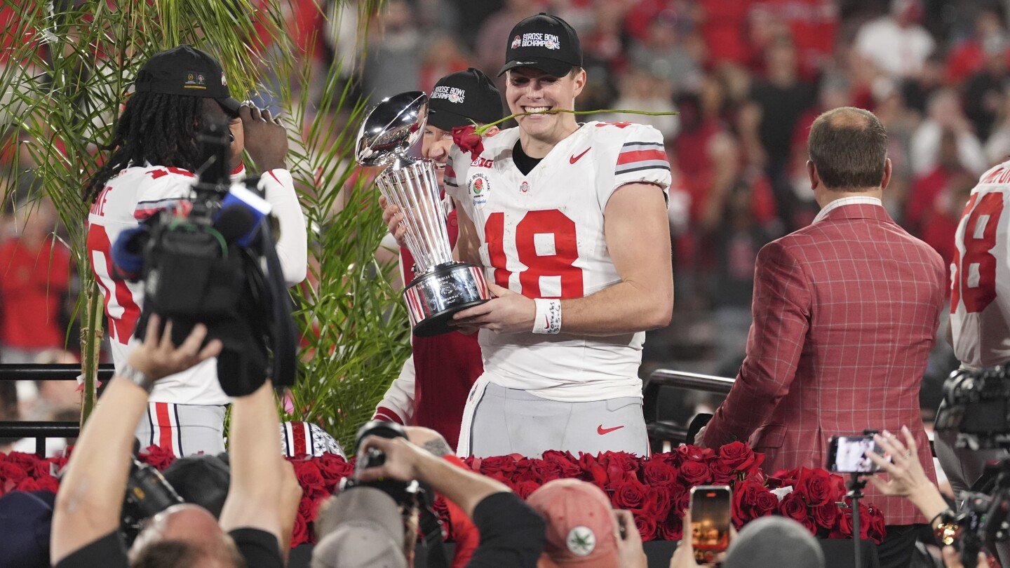 no.-6-ohio-state-blasts-top-ranked-oregon-41-21-in-the-rose-bowl,-advances-to-cfp-semifinals