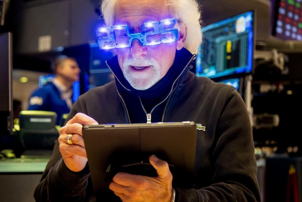 asia-kicks-off-new-year-after-ominous-end-to-2024:-markets-wrap