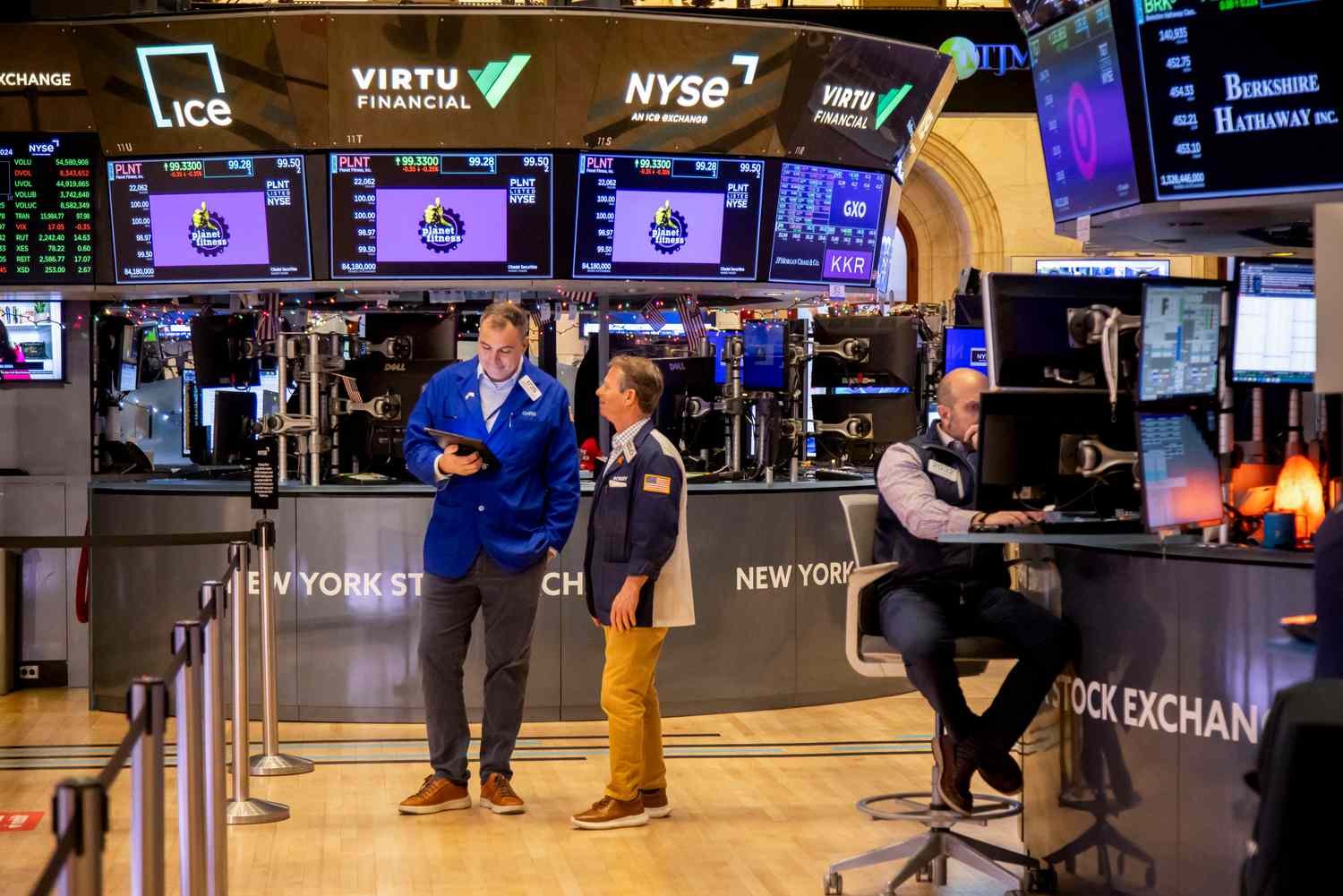 dow-jones-today:-stocks-poised-to-open-higher-as-market-looks-to-rebound-from-end-2024-slump