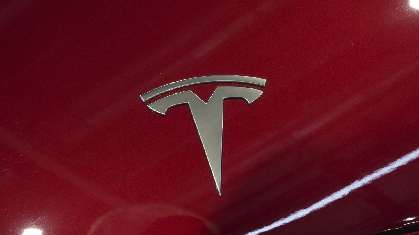 tesla-reporta-una-caida-de-ventas-del-1,1%-para-2024,-su-primer-descenso-anual-en-al-menos-9-anos