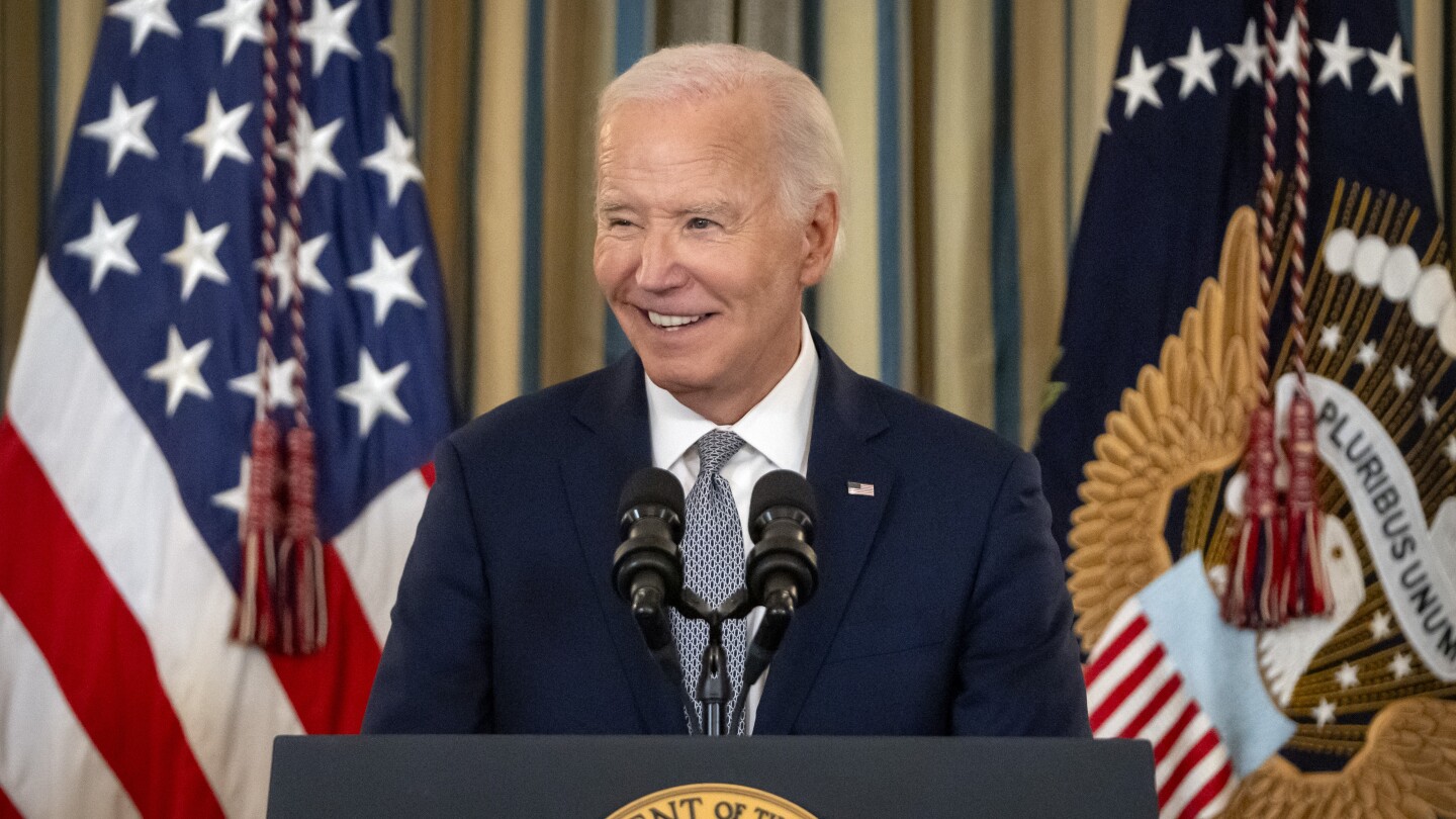 biden-will-award-the-medal-of-honor-and-medal-of-valor-to-military-heroes-and-first-responders