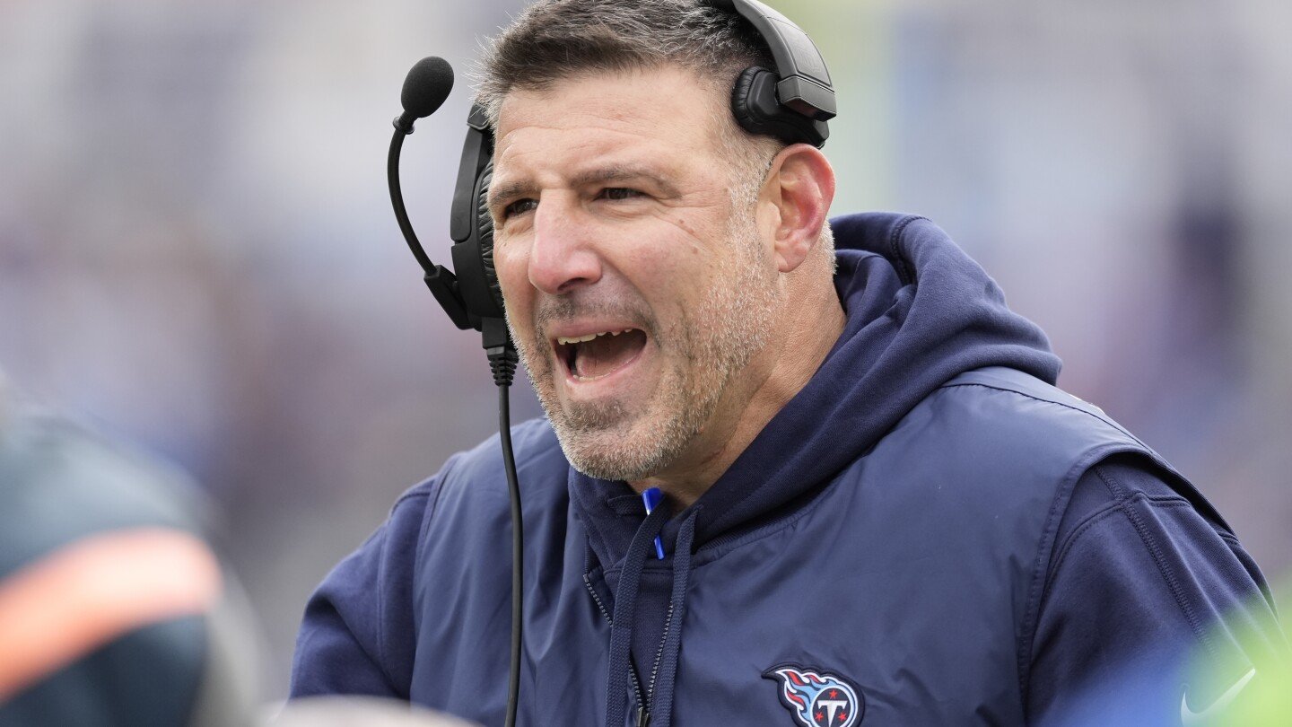 jets-interviewing-former-titans-coach-mike-vrabel-for-their-head-coaching-job,-ap-source-says