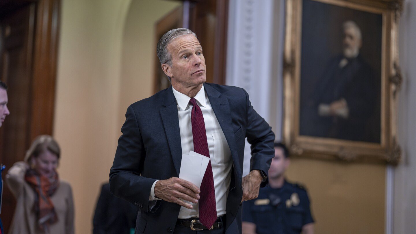 new-majority-leader-thune-kicks-off-senate-session-with-pledge-to-preserve-filibuster