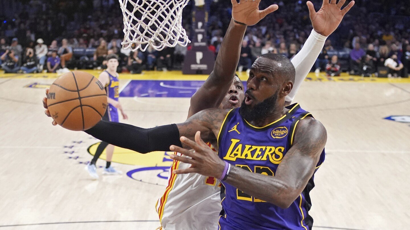 lebron-james-breaks-michael-jordan’s-record-for-30-point-games-with-his-563rd