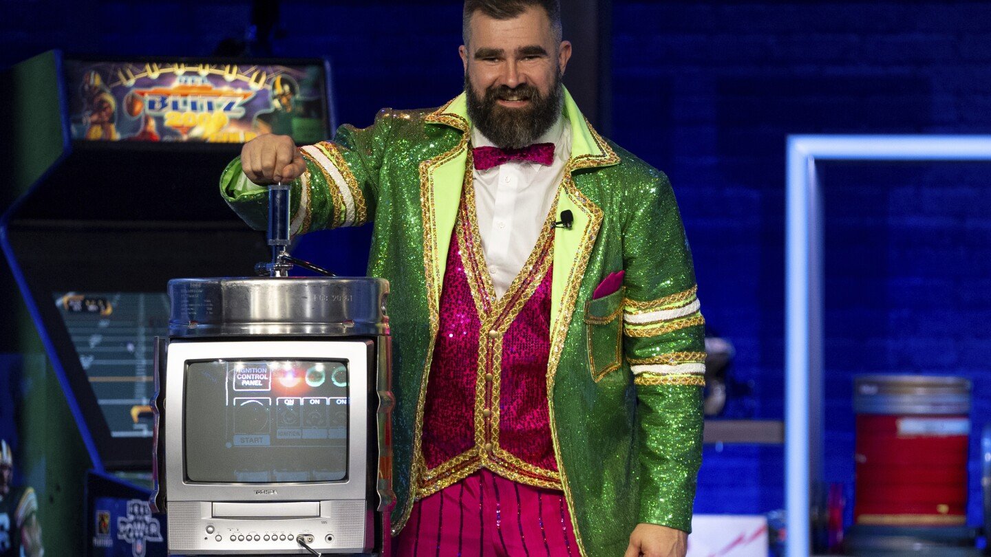 here’s-kelce!-retired-eagles-great-jason-kelce’s-tries-hand-as-late-night-television-show-host