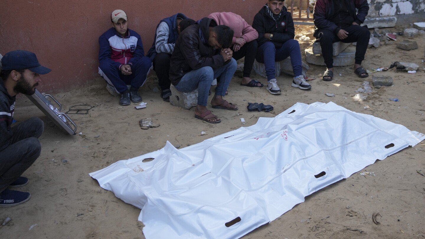nuevos-ataques-aereos-israelies-en-el-sur-de-gaza-provocan-al-menos-15-muertos