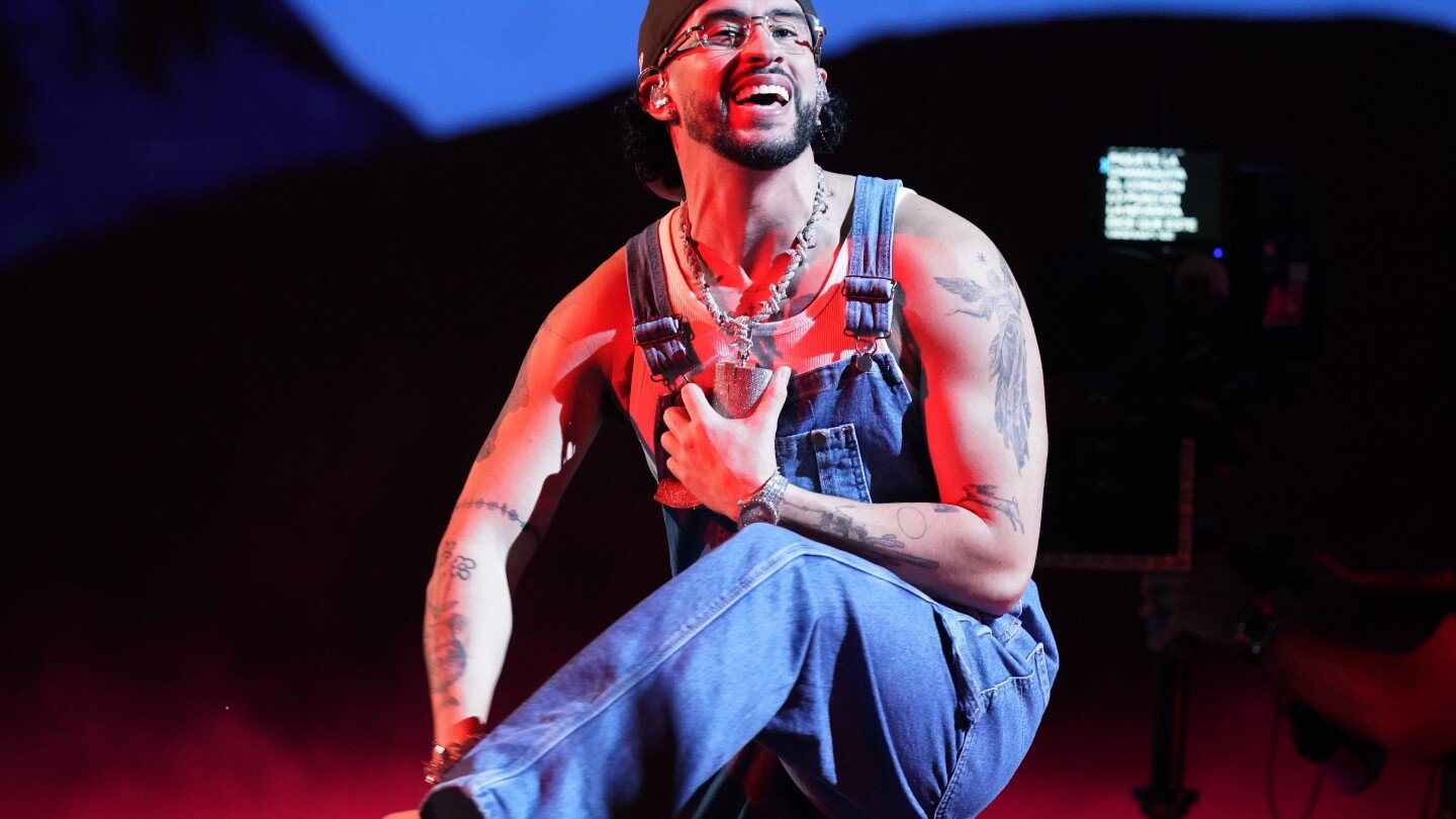 music-review:-bad-bunny’s-‘debi-tirar-mas-fotos’-is-a-love-letter-to-puerto-rico