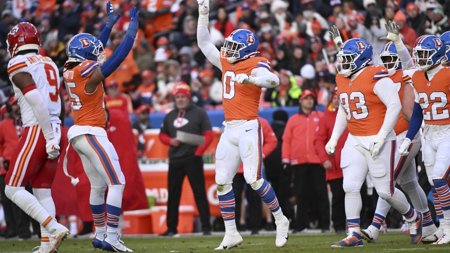 nix-leads-broncos-past-chiefs’-reserves-38-0-and-into-playoffs-for-1st-time-since-2015-season