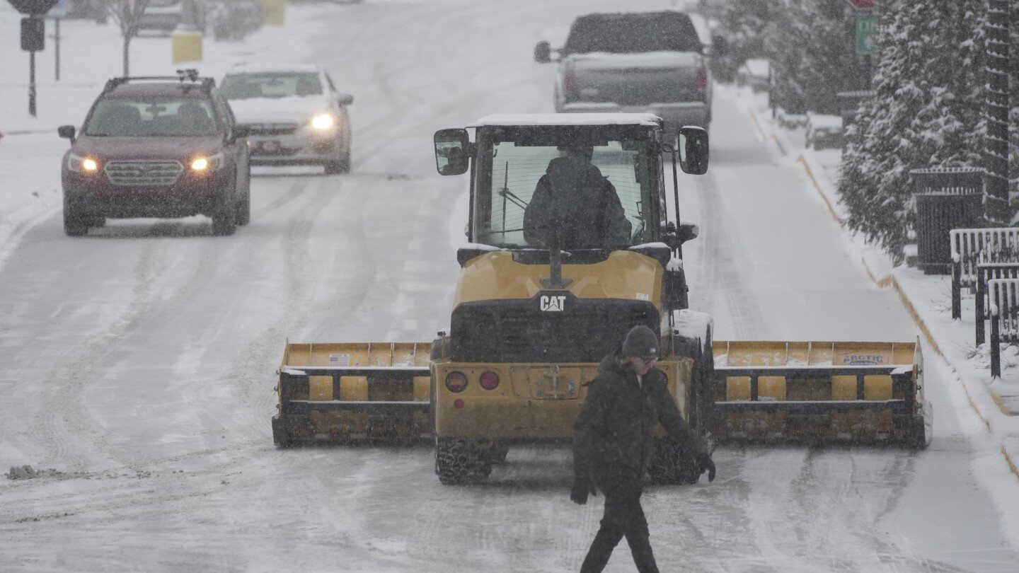 tormenta-invernal-arroja-frio,-nieve-y-hielo-desde-el-sur-hasta-el-este-de-eeuu