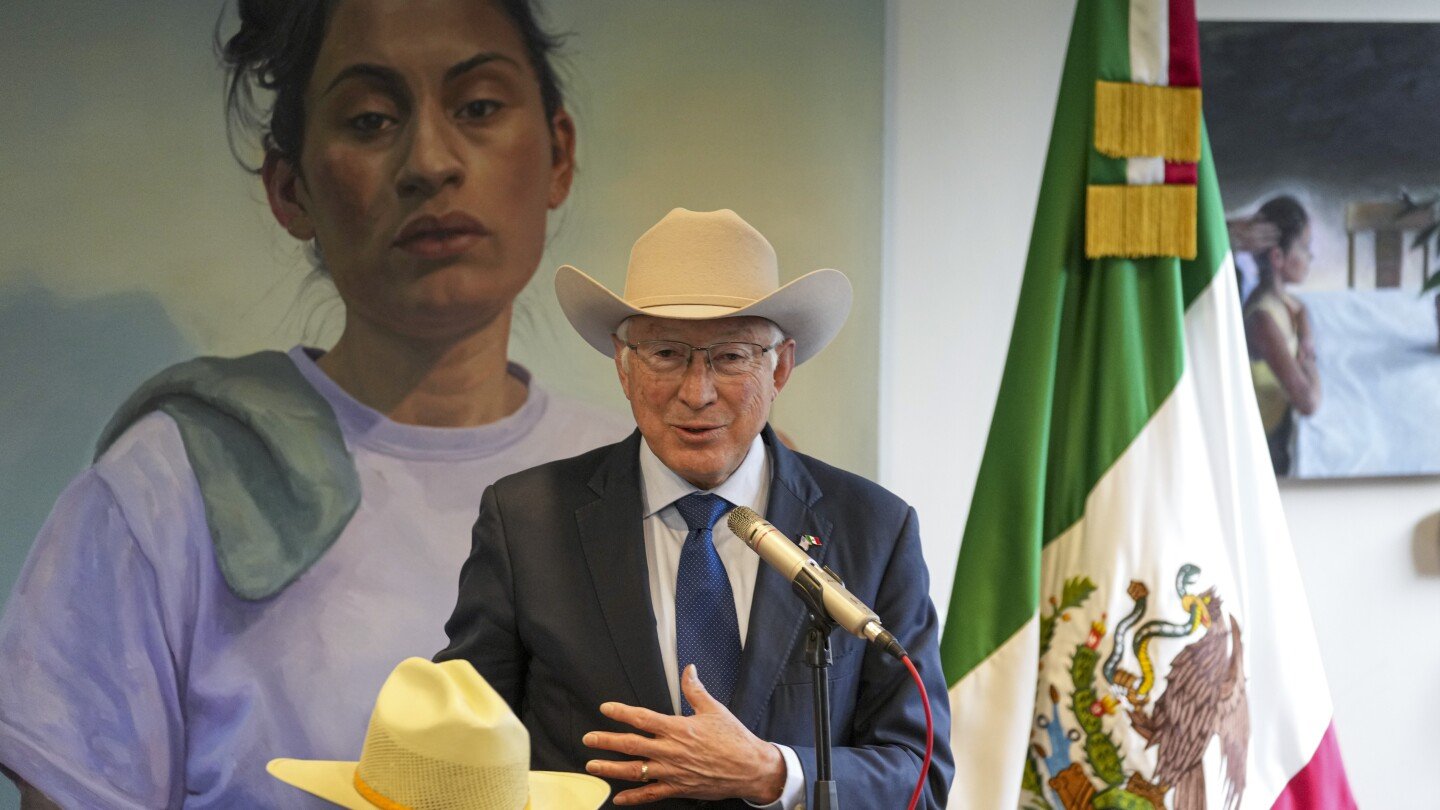 departing-us.-ambassador-to-mexico-sees-“major-changes”-under-trump-in-diplomatic-relationship