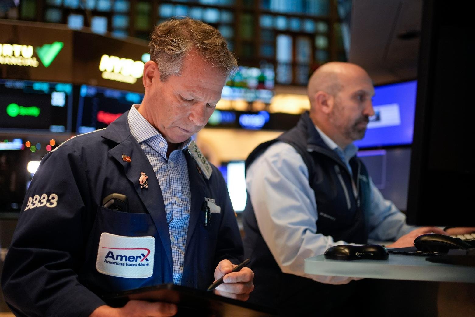 stock-market-today:-wall-street-sinks-under-the-pressure-of-good-news-on-the-economy