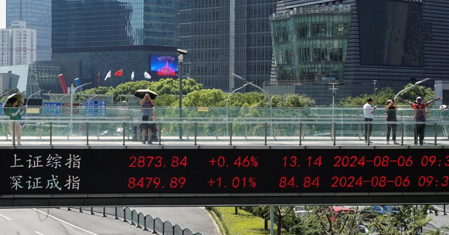 asian-stocks-slip,-dollar-bolstered-by-us-rate-outlook