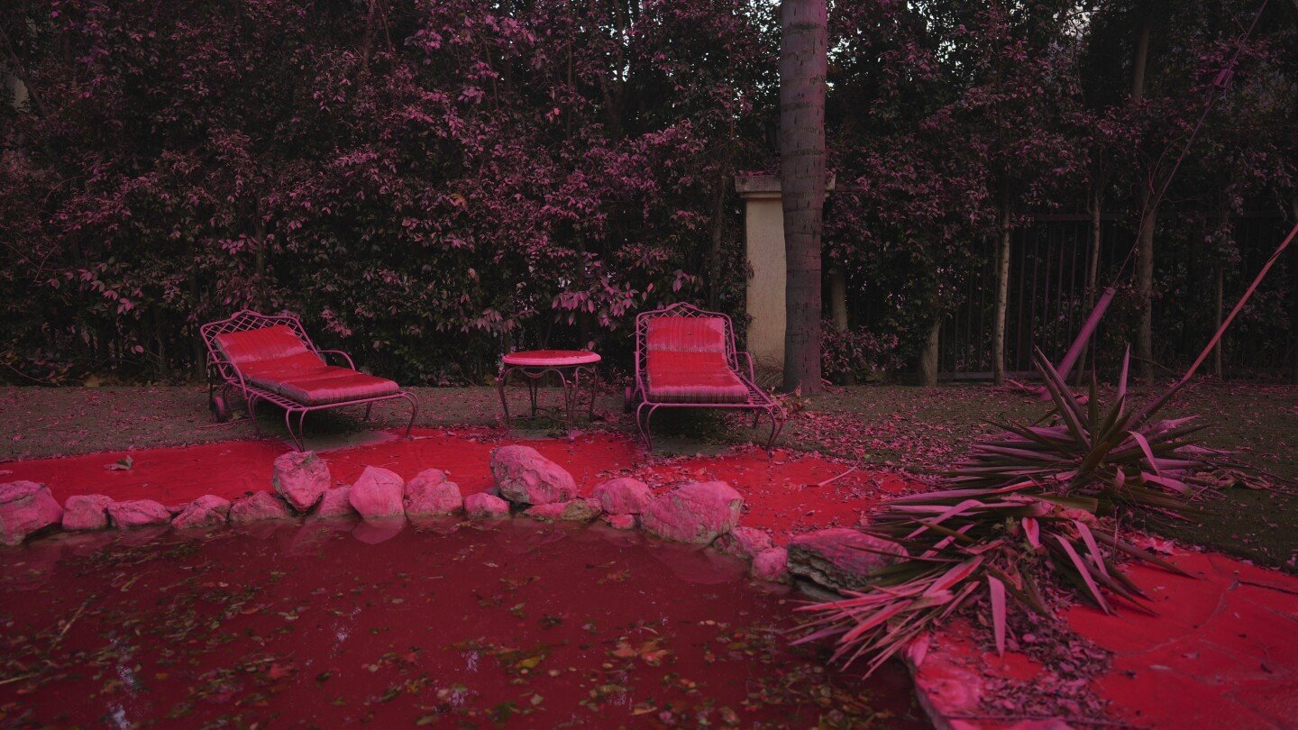 pink-flame-retardants-are-being-used-to-slow-california-fires.-what-do-we-know-about-them?