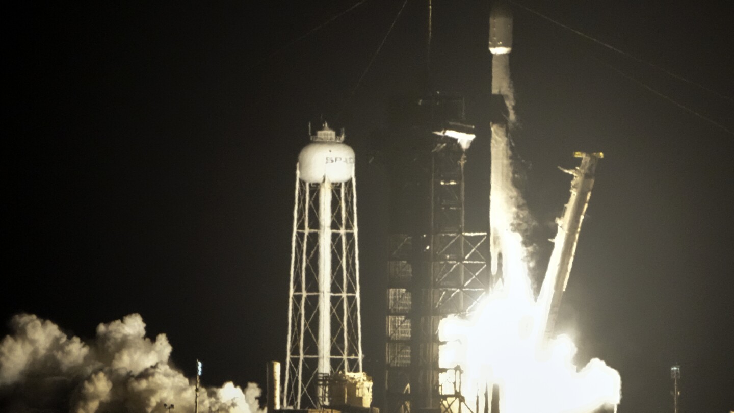 two-private-lunar-landers-head-toward-the-moon-in-a-roundabout-journey