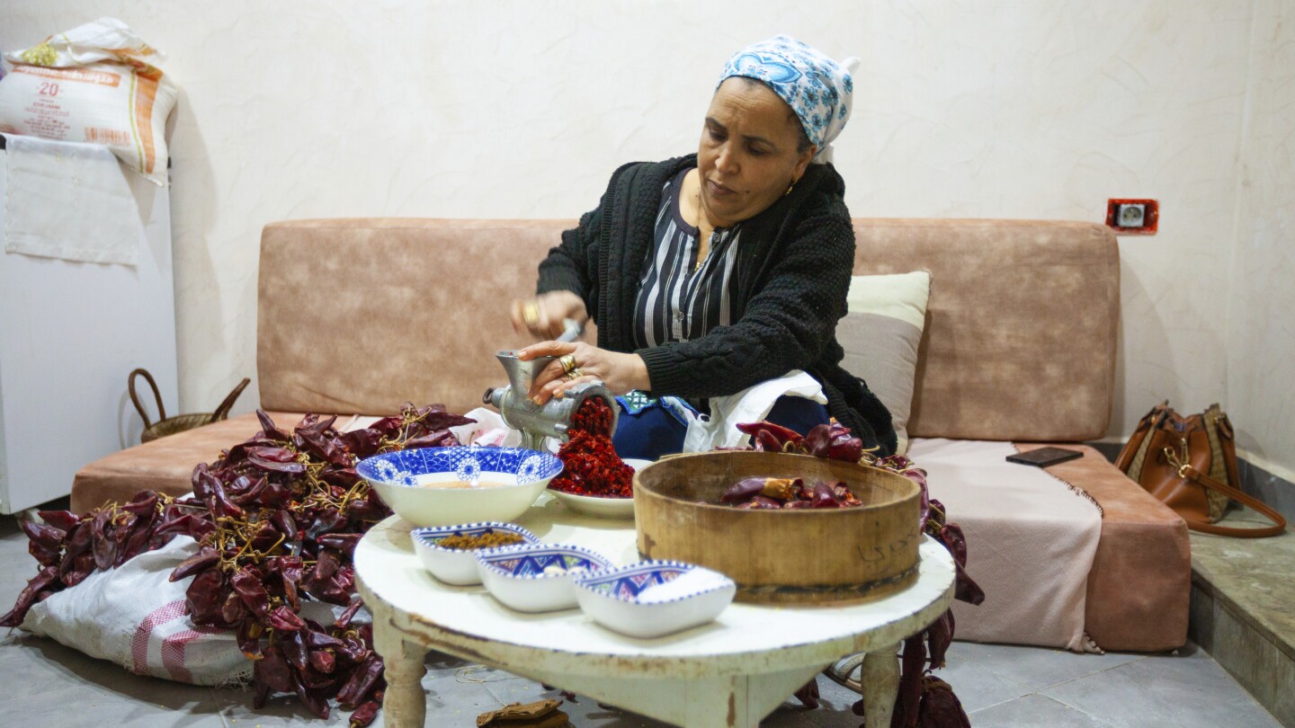 chili-paste-heats-up-dishes-and-warms-hearts-at-northeastern-tunisia’s-harissa-festival