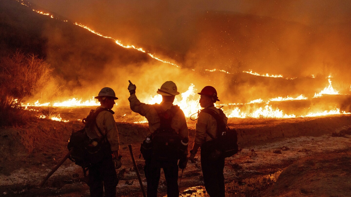 firefighters-need-better-weather-to-fight-california’s-flames.-when-will-they-get-relief?