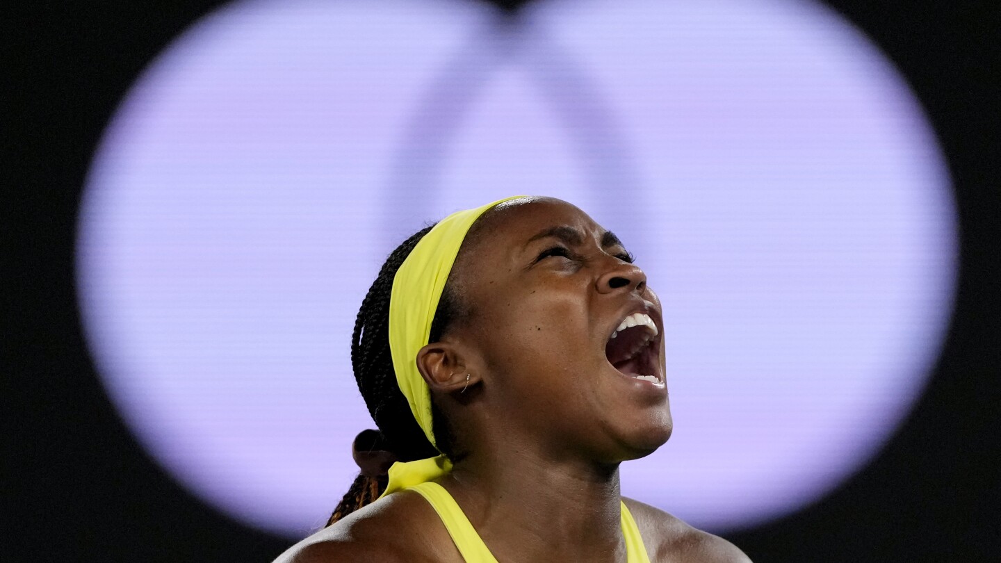 coco-gauff-is-into-the-australian-open’s-3rd-round-and-still-unbeaten-in-2025