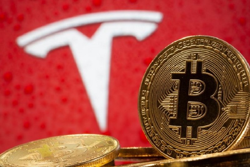 unitedhealth,-tesla-lead-thursday’s-market-cap-stock-movers-by-investing.com