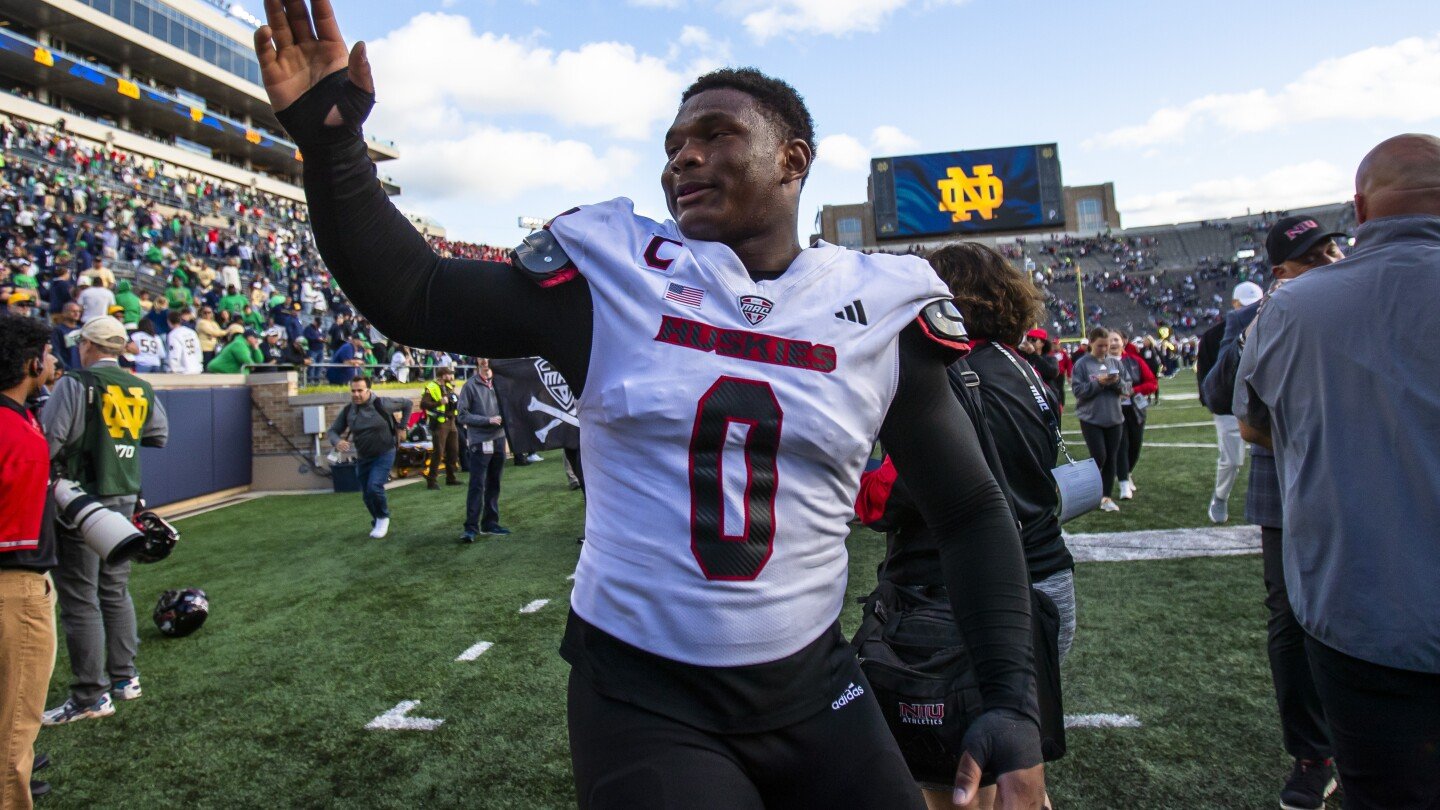 transfer-portal-got-you-down?-one-college-ad-suggests-an-‘acquisition-fee’-could-fix-some-problems