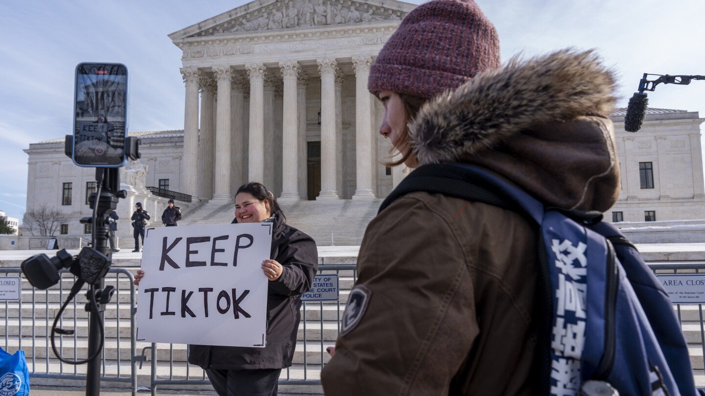 for-tiktok-users,-mourning,-frustration-and-clinging-to-hope-as-tiktok-ban-looms