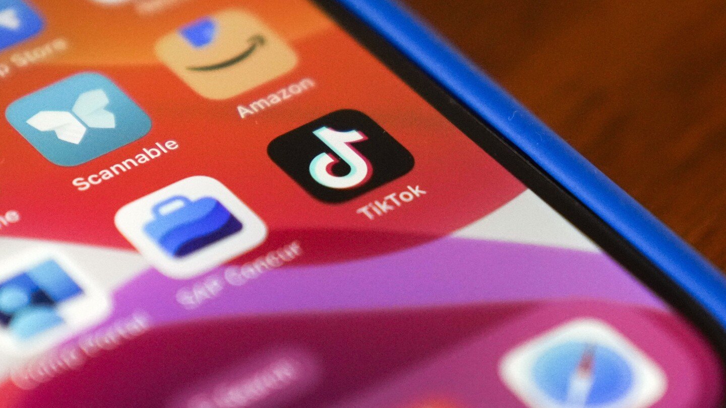 what-will-happen-to-tiktok-on-apple-and-google’s-app-store-on-sunday?