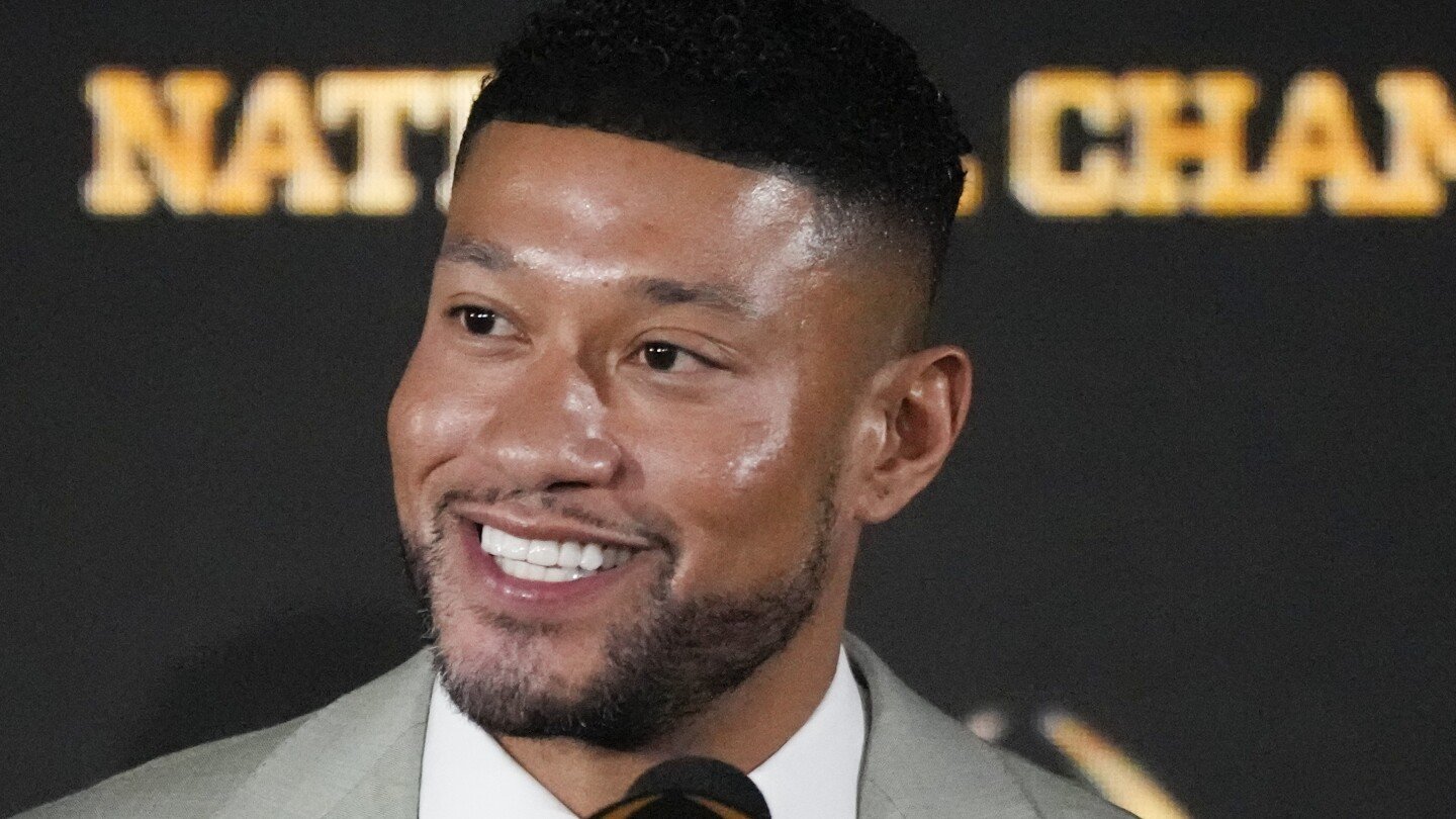 notre-dame’s-marcus-freeman-seeks-breakthrough-for-black-coaches-on-an-historic-day-in-america