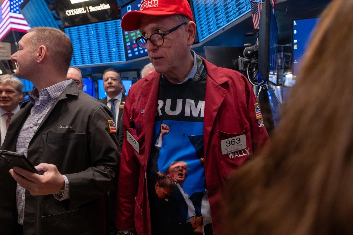 stock-market-today:-dow,-s&p-500,-nasdaq-futures-rise-as-trump-gets-set-for-tariff-action