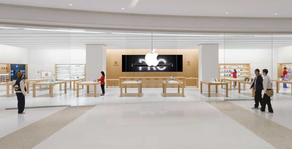 why-apple-stock-got-hit-by-downgrades,-price-target-cut